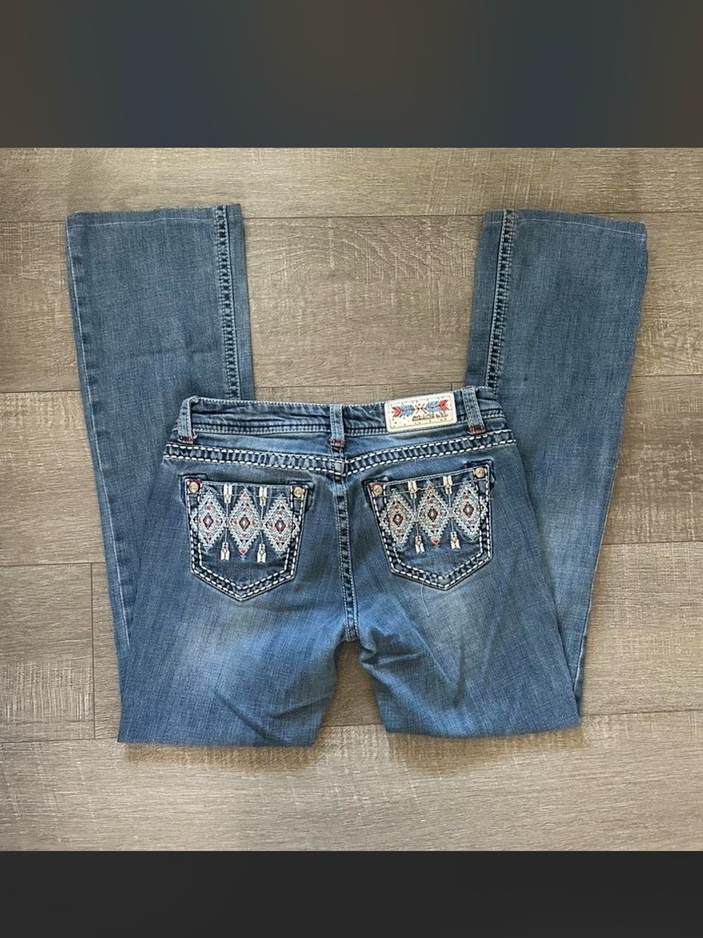 Grace in LA low waisted Blue Straight Leg Jeans with Embroidered Back Pockets
